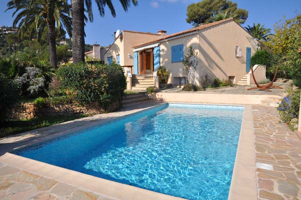 FANTASTICA VILLA CON PISCINA SAINT TROPEZ